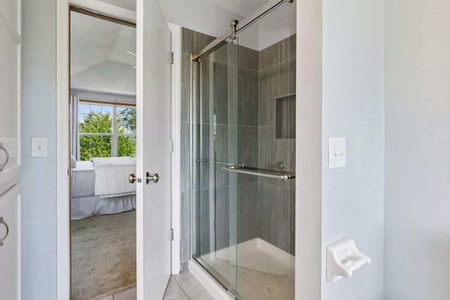 14255 Footbridge Way, Apple Valley, MN 55124