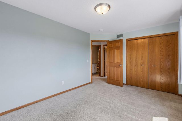 14255 Footbridge Way, Apple Valley, MN 55124