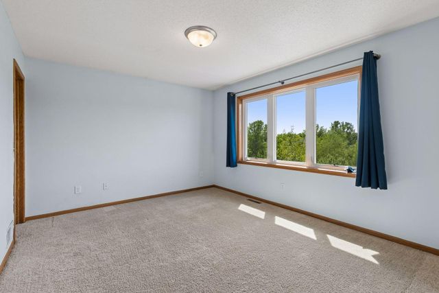 14255 Footbridge Way, Apple Valley, MN 55124
