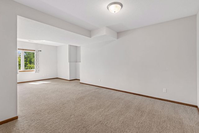 14255 Footbridge Way, Apple Valley, MN 55124