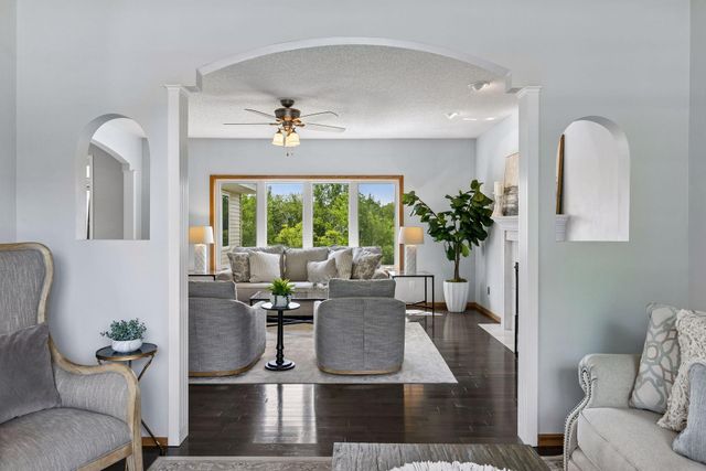 14255 Footbridge Way, Apple Valley, MN 55124
