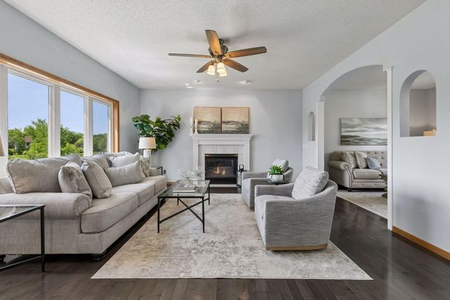 14255 Footbridge Way, Apple Valley, MN 55124