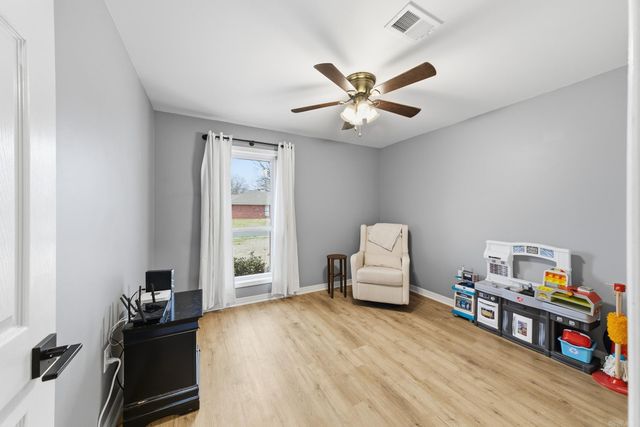 2220 Rainbow Drive, Conway, AR 72032