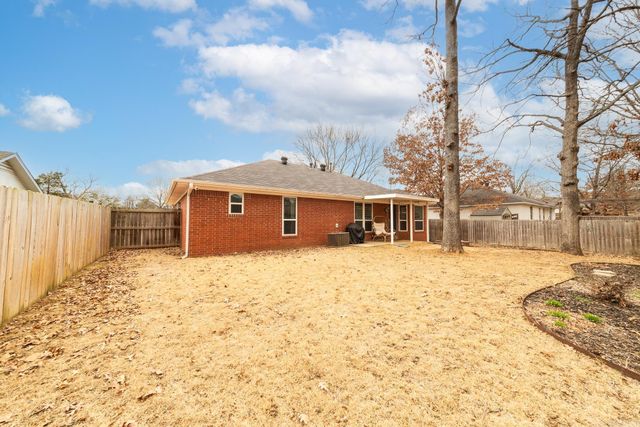 2220 Rainbow Drive, Conway, AR 72032