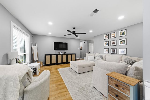 2220 Rainbow Drive, Conway, AR 72032