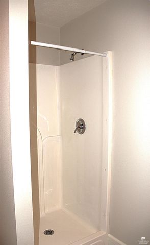 4837 Rockridge Ct., Manhattan, KS 66503