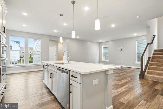 1843 MAGNOLIA FRUIT DR, Dumfries, VA 22026