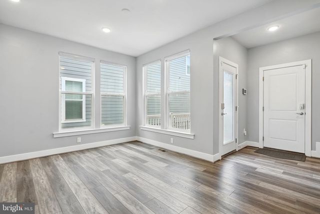 1843 MAGNOLIA FRUIT DR, Dumfries, VA 22026