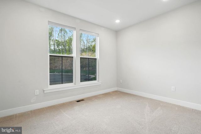 1843 MAGNOLIA FRUIT DR, Dumfries, VA 22026