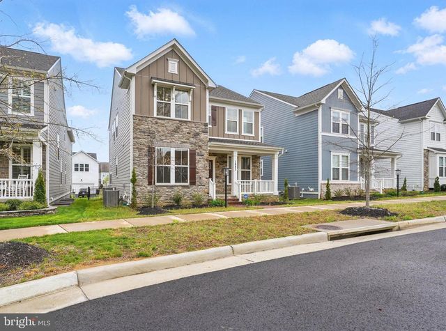 1843 MAGNOLIA FRUIT DR, Dumfries, VA 22026