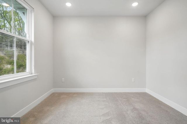 1843 MAGNOLIA FRUIT DR, Dumfries, VA 22026