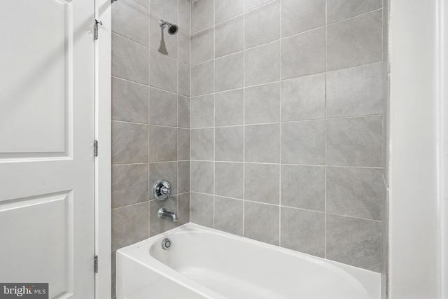 1843 MAGNOLIA FRUIT DR, Dumfries, VA 22026