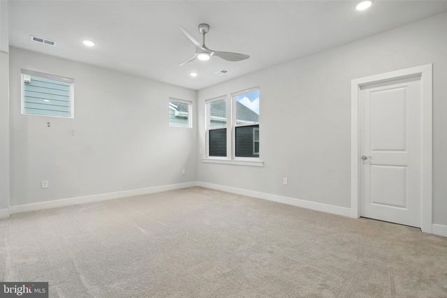 1843 MAGNOLIA FRUIT DR, Dumfries, VA 22026