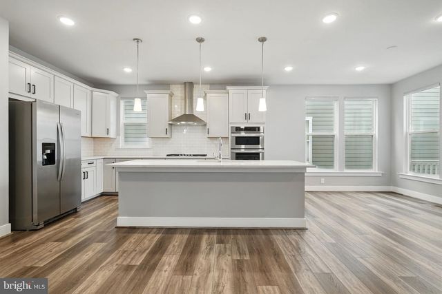 1843 MAGNOLIA FRUIT DR, Dumfries, VA 22026