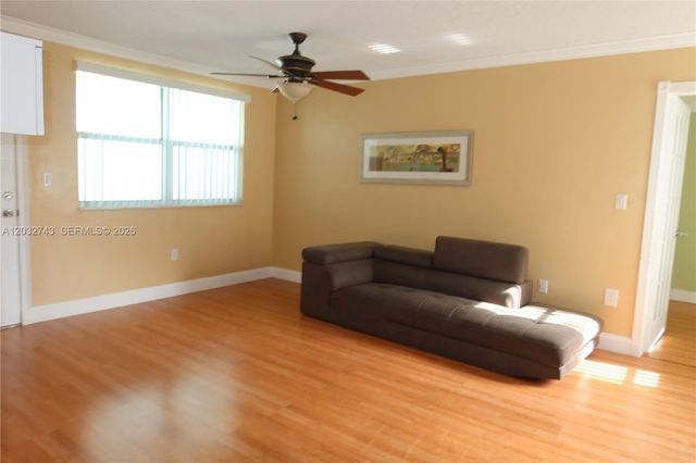 1850 NE 169th St 312, North Miami Beach, FL 33162