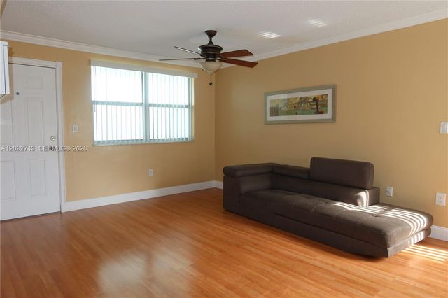1850 NE 169th St 312, North Miami Beach, FL 33162
