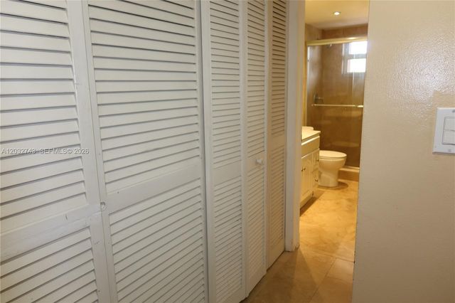 1850 NE 169th St 312, North Miami Beach, FL 33162