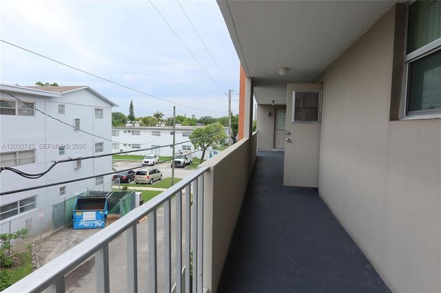 1850 NE 169th St 312, North Miami Beach, FL 33162