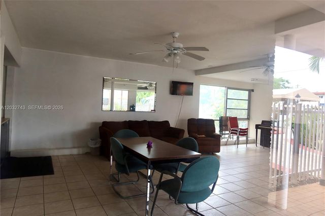 1850 NE 169th St 312, North Miami Beach, FL 33162