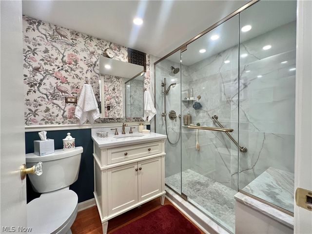 13800 Fairhill Road 105, Shaker Heights, OH 44120
