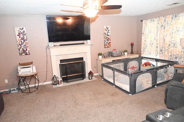 212 Hickory Ridge Lane, Paris, KY 40361