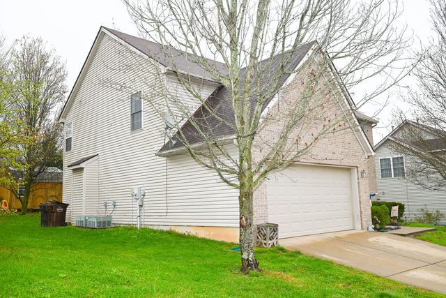 212 Hickory Ridge Lane, Paris, KY 40361