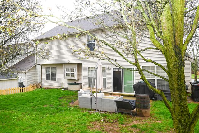 212 Hickory Ridge Lane, Paris, KY 40361