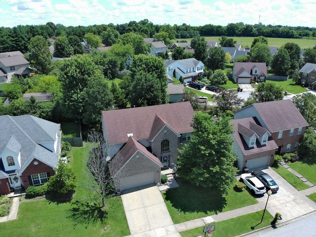 212 Hickory Ridge Lane, Paris, KY 40361