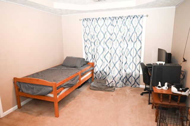 212 Hickory Ridge Lane, Paris, KY 40361