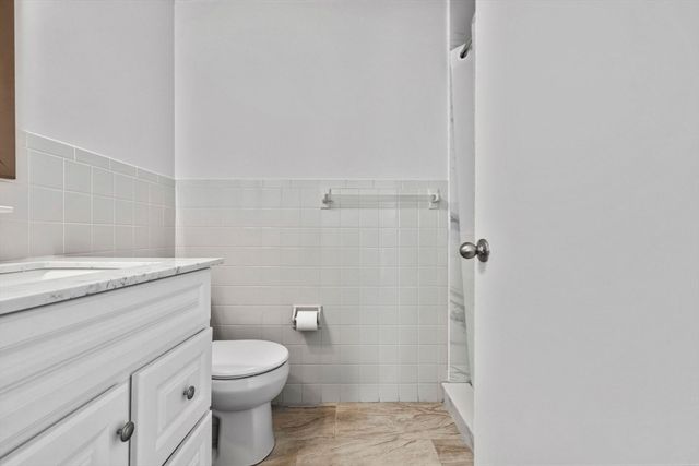 581 Mount Auburn Street 2, Cambridge, MA 02138