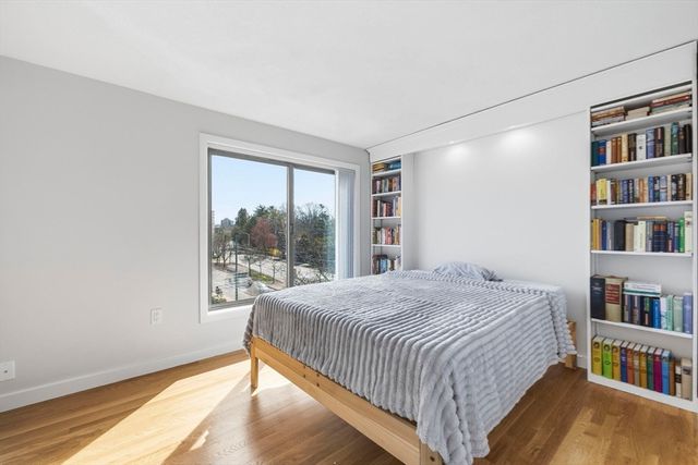 581 Mount Auburn Street 2, Cambridge, MA 02138