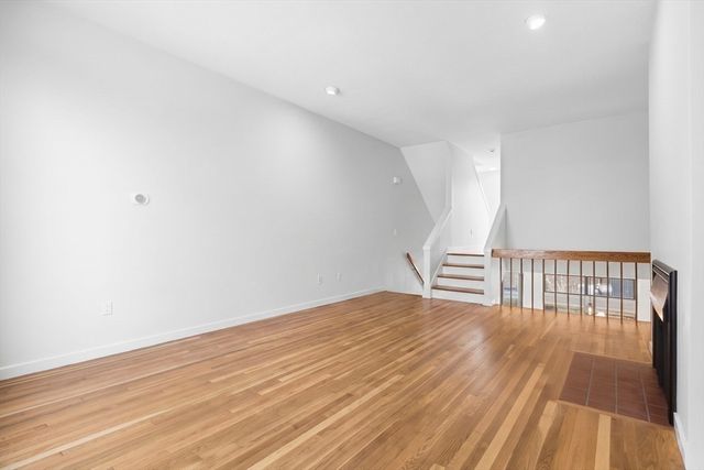581 Mount Auburn Street 2, Cambridge, MA 02138