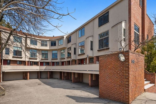 581 Mount Auburn Street 2, Cambridge, MA 02138