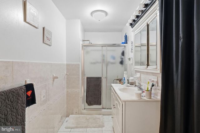 842 LOCUST ST, Reading, PA 19604