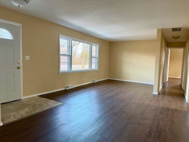 1811 West Main Street, Sleepy Hollow, IL 60118