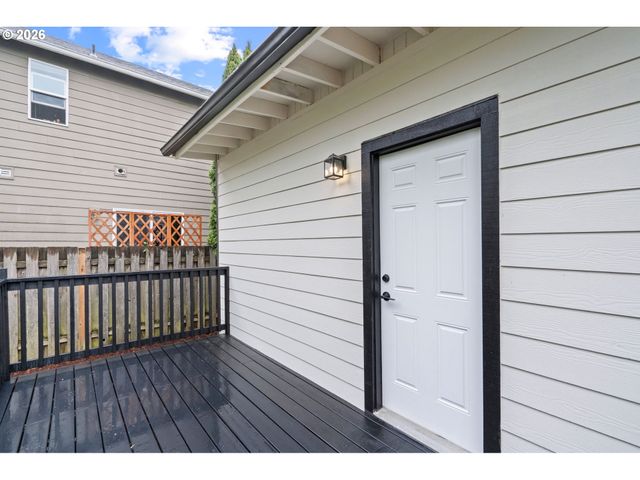 6023 N AMHERST St, Portland, OR 97203