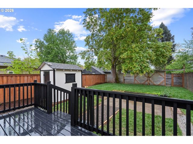 6023 N AMHERST St, Portland, OR 97203