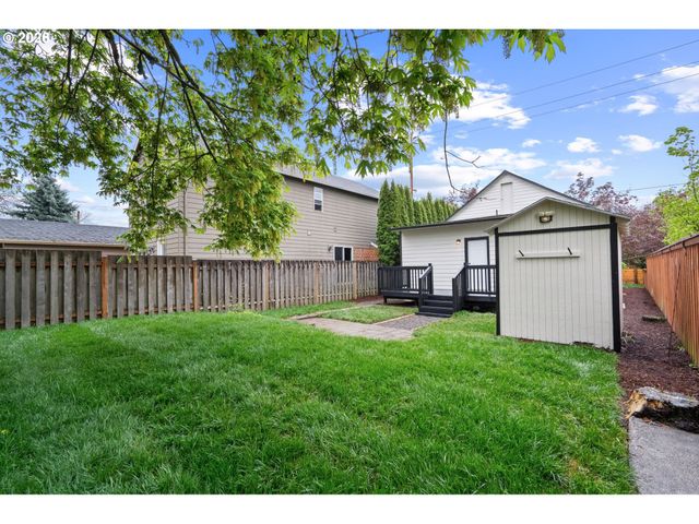 6023 N AMHERST St, Portland, OR 97203