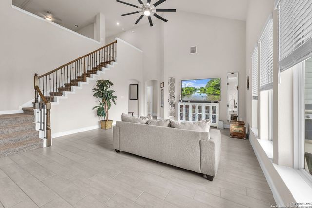 4174 Garden Path, Marion, TX 78124