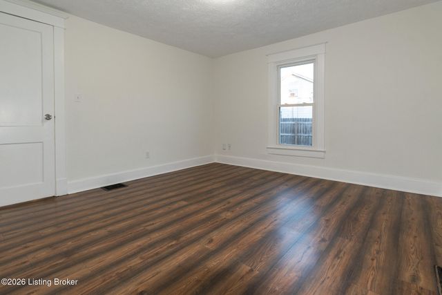 9201 Jefferson Ave, Louisville, KY 40291