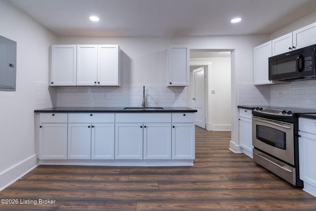 9201 Jefferson Ave, Louisville, KY 40291