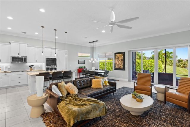 1626 Segovia Circle, Vero Beach, FL 32966