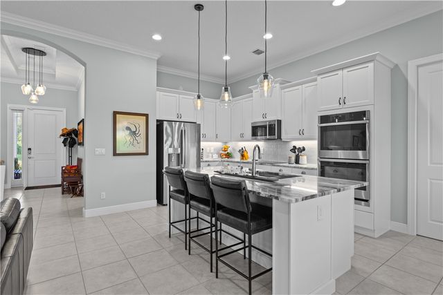 1626 Segovia Circle, Vero Beach, FL 32966