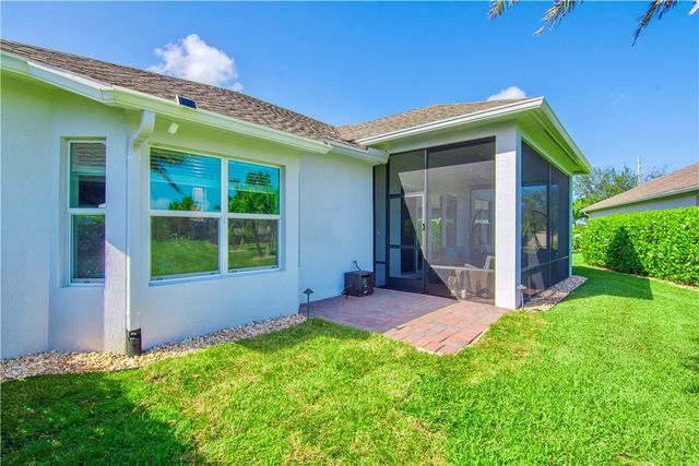 1626 Segovia Circle, Vero Beach, FL 32966