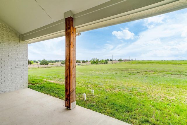 11332 County Road 418, Grandview, TX 76050