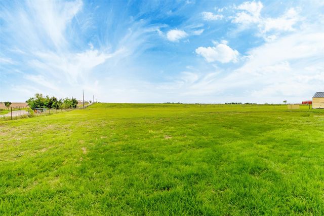 11332 County Road 418, Grandview, TX 76050