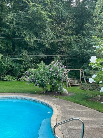 1403 Forest Drive, Glenview, IL 60025