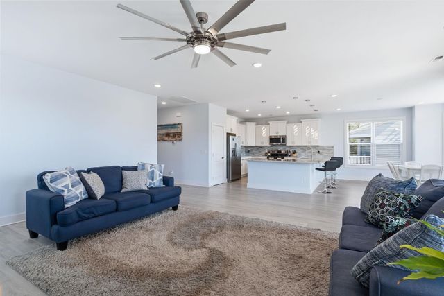 400 Elizabeth Dr., Murrells Inlet, SC 29576