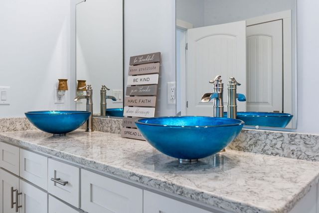 400 Elizabeth Dr., Murrells Inlet, SC 29576