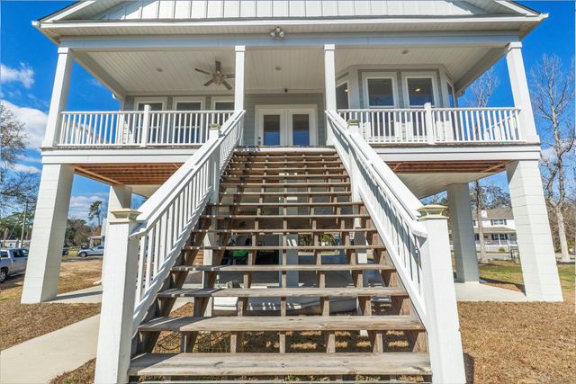 400 Elizabeth Dr., Murrells Inlet, SC 29576